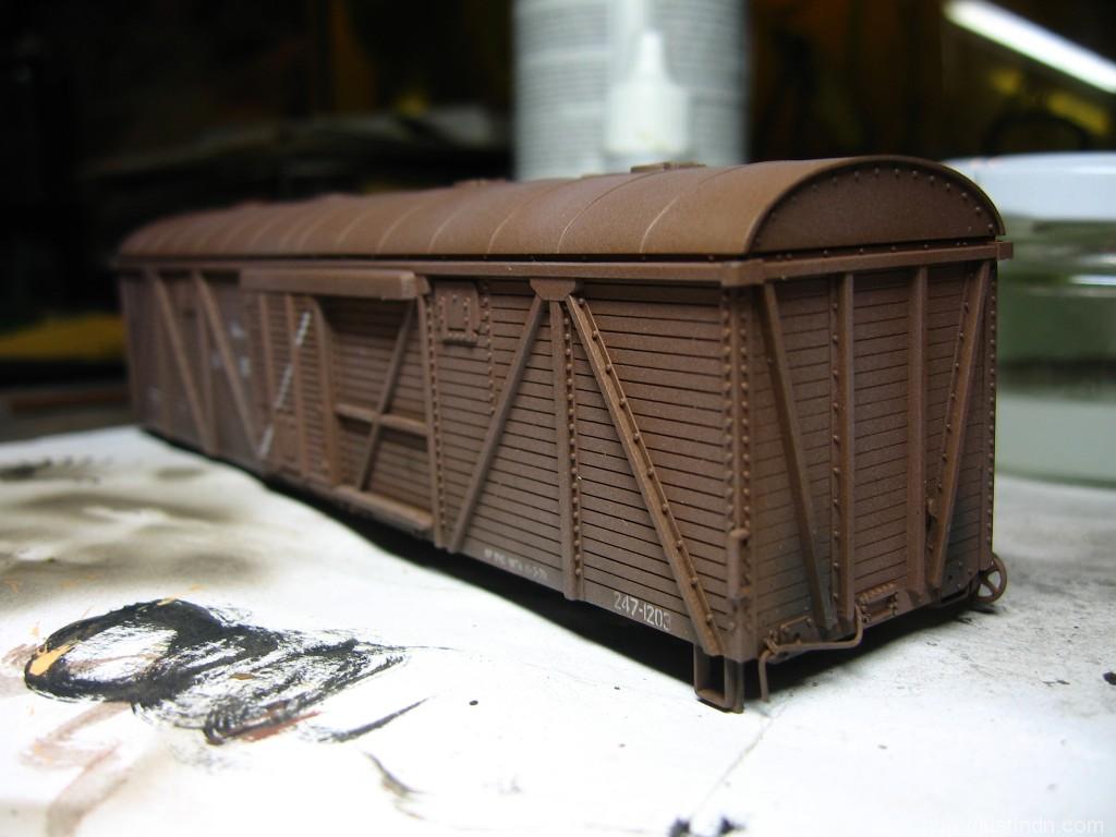 Состаривание модели крытого вагона